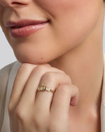 Ladies Gold Claddagh Ring
