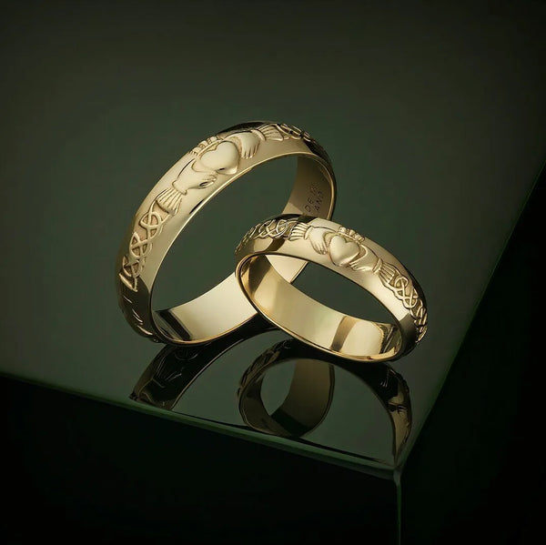 Ladies Gold Claddagh Celtic Wedding Band