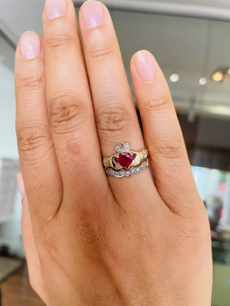 Claddagh Wedding Ring Set Adorned With Heartshaped Gemstone And Diamonds