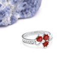 Irish Shamrock Ring with Heartshape Gemstones And Pavé Diamonds