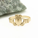 Ladies Gold Claddagh Ring