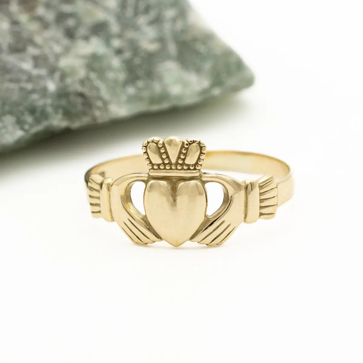 Ladies Gold Claddagh Ring – view 5