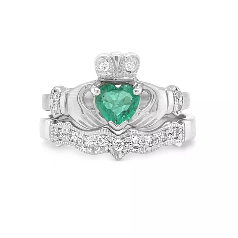 Claddagh Wedding Ring Set Adorned With Heartshaped Gemstone And Diamonds