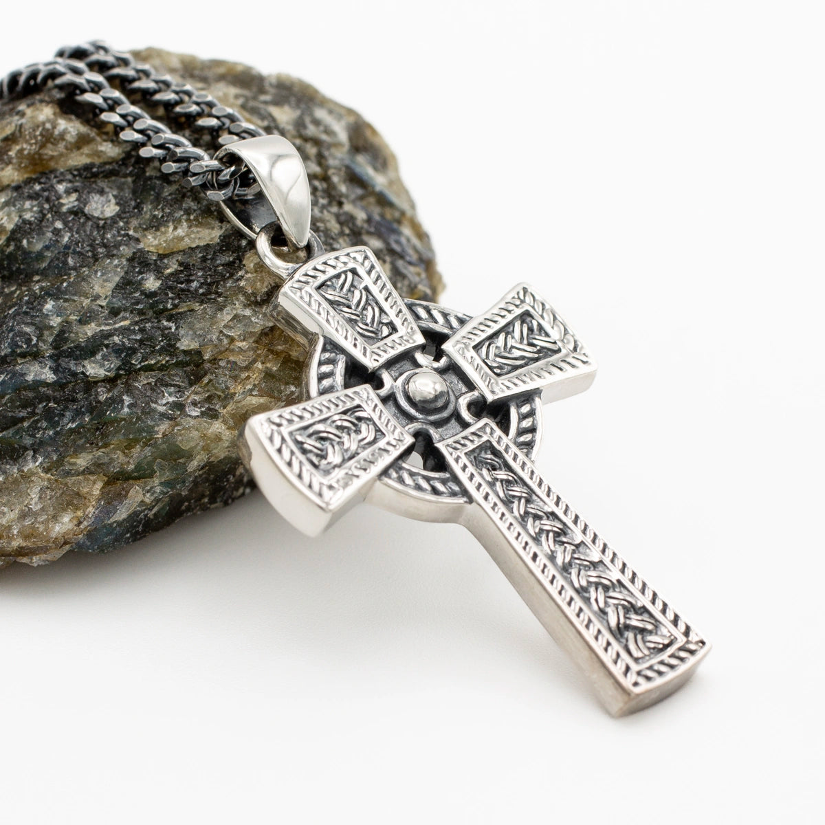 Gents Celtic Cross Pendant – view 4