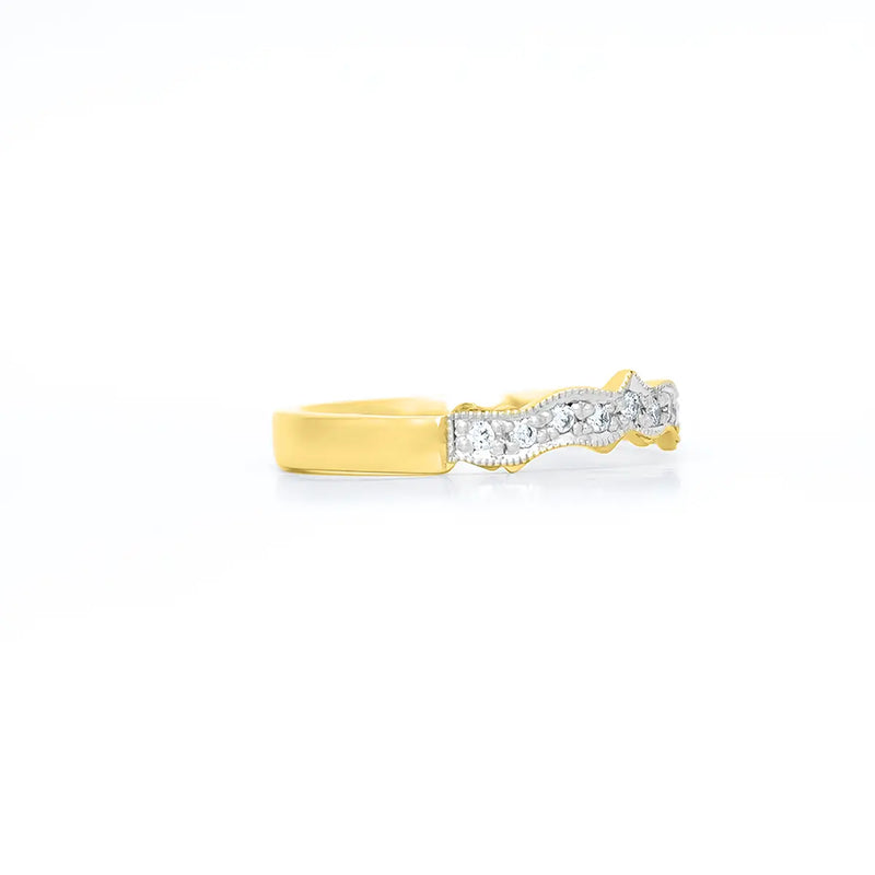 Claddagh Wedding Ring Set Adorned With Heartshaped Gemstone And Diamonds