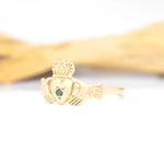 Ladies Gold Emerald Claddagh Ring
