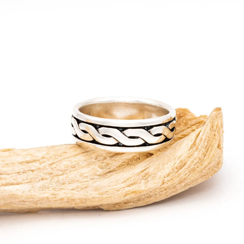 Ladies Oxidized Sterling Silver Celtic Knot Ring