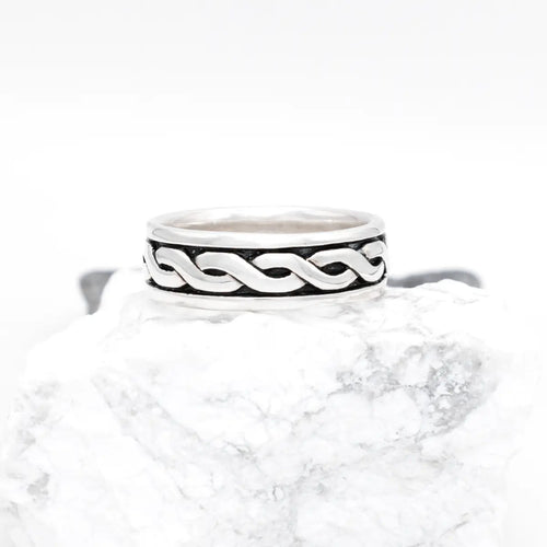 Ladies Oxidized Sterling Silver Celtic Knot Ring