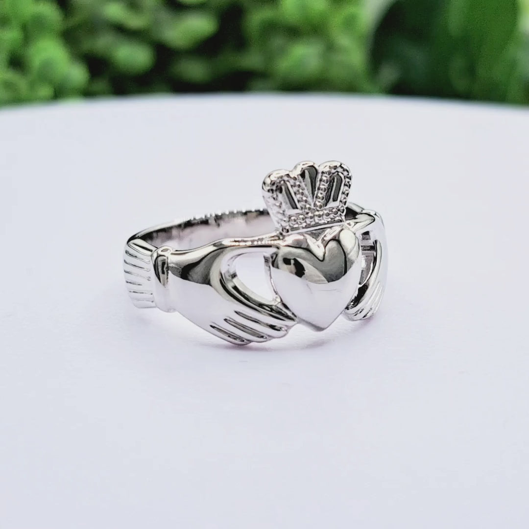 Mens Sterling Silver Claddagh Ring