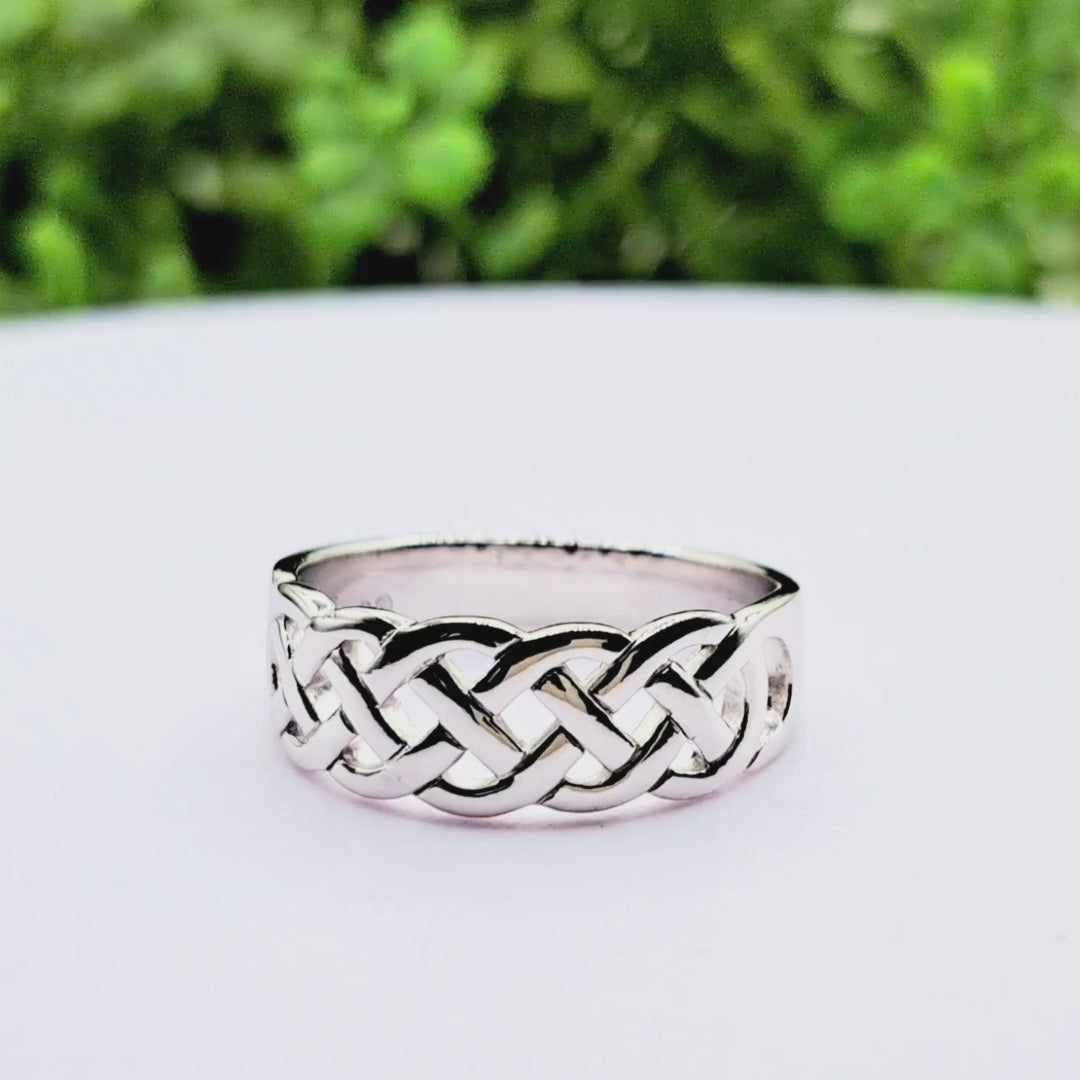 Sterling Silver Ladies Celtic Knot Ring