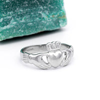 Sterling Silver Ladies Claddagh Ring