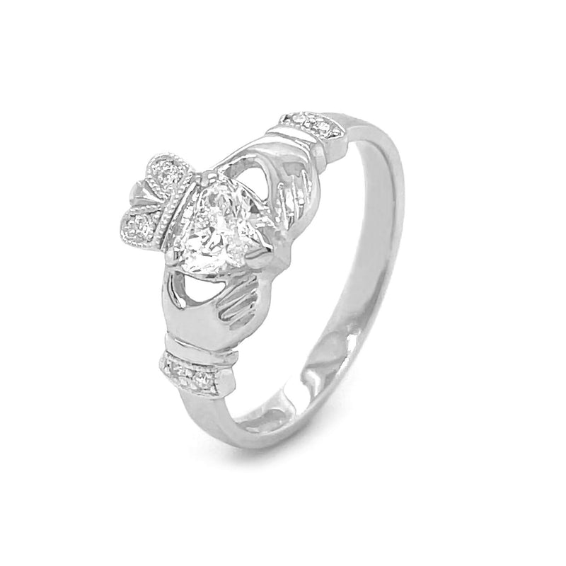 Claddagh Wedding Ring Set Adorned With Heartshaped Gemstone And Diamonds