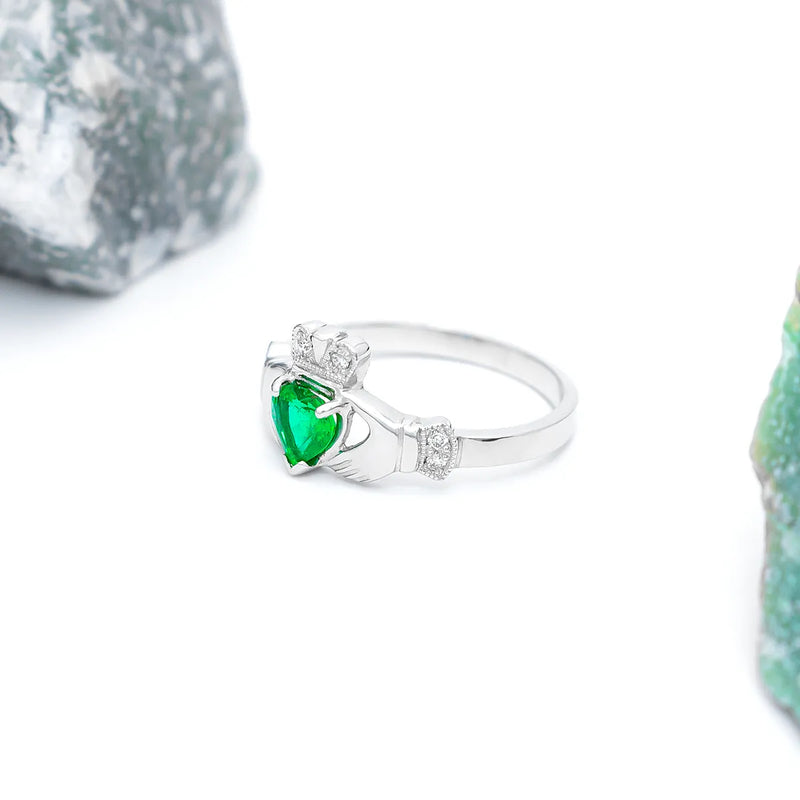 Claddagh Wedding Ring Set Adorned With Heartshaped Gemstone And Diamonds