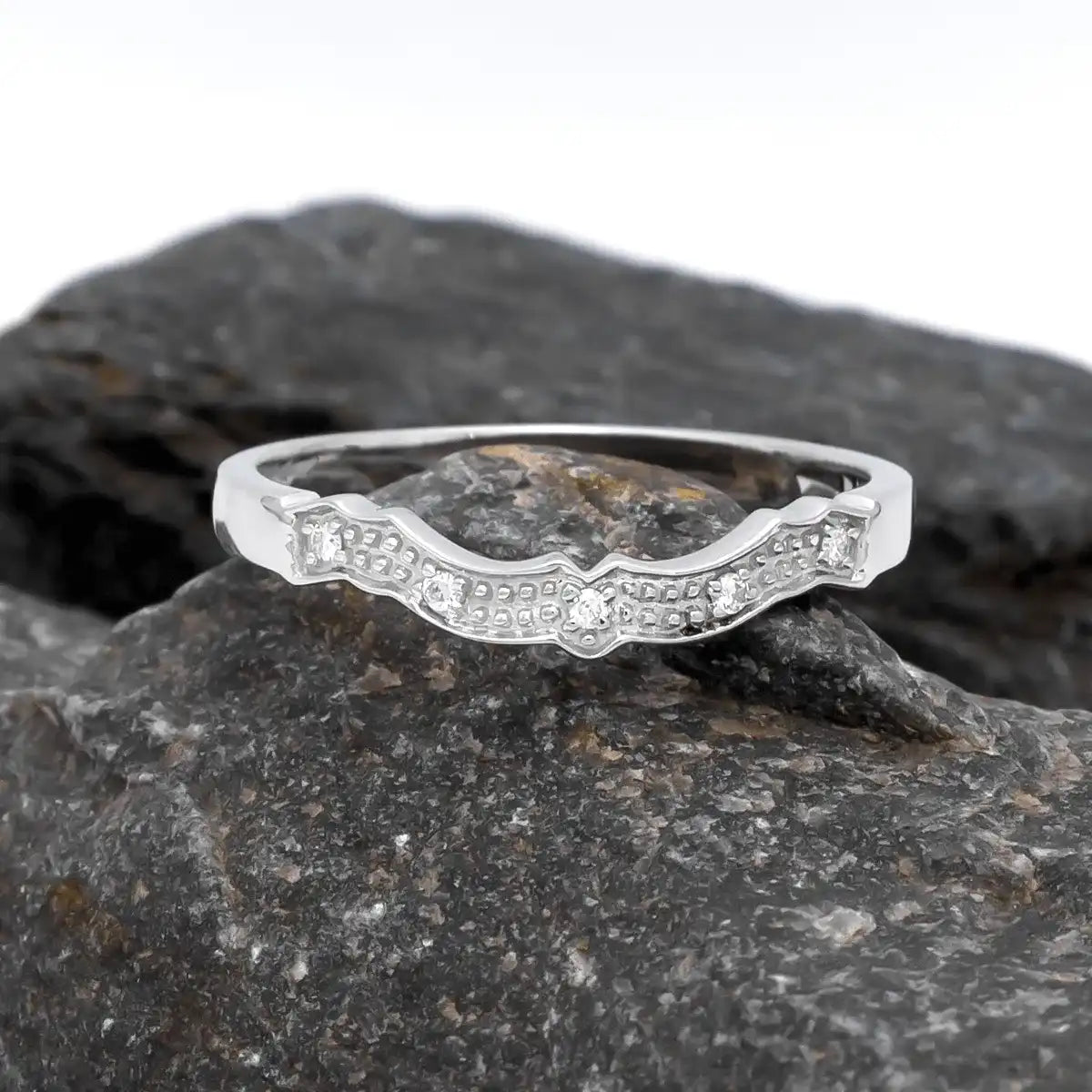 Gold Diamond Fitted Wedding Band – view 4